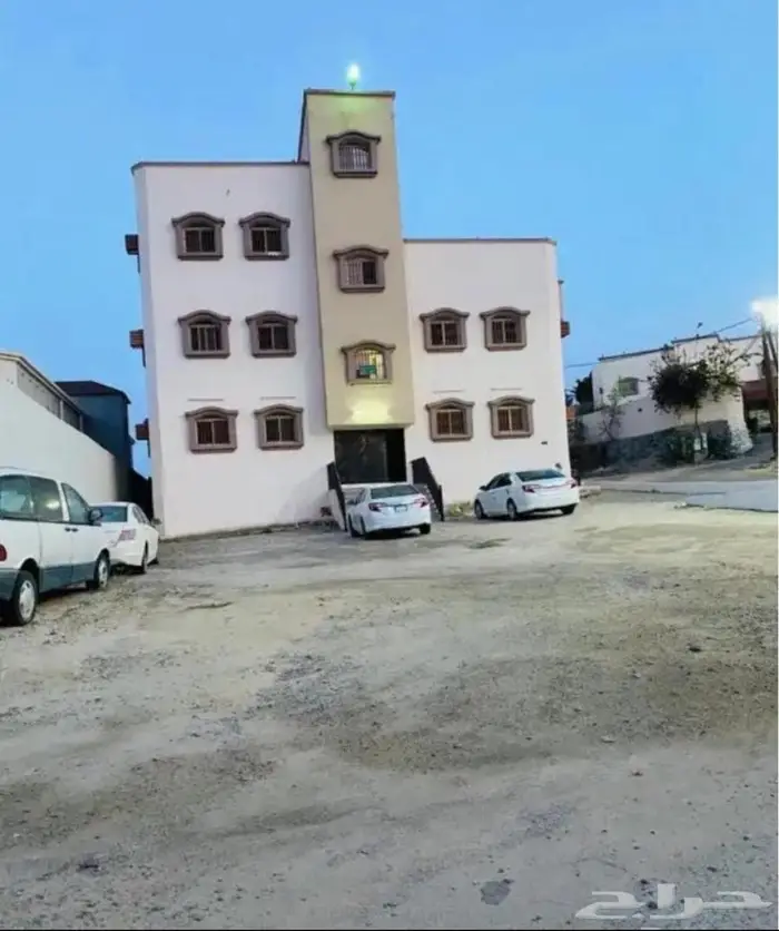 شقة الايجار غير مفروشة 0