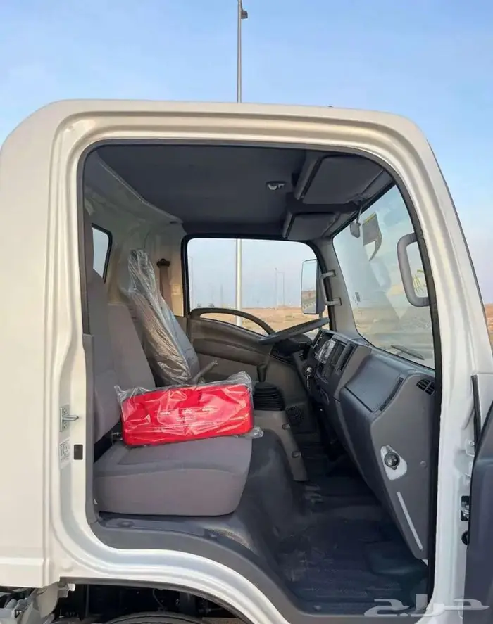 ايسوزو ديانا 6 طن شاص 6.10 متر كاش و اقساط عبر الموسسات 3