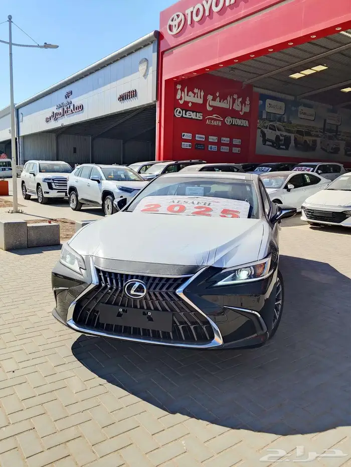 لكزس ES300 AH هايبرد موديل 2025 سعودي 1