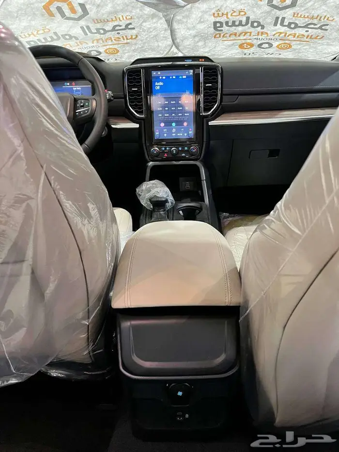 عرض خاص فورد ايفرست XLT نص فل موديل 2024 بطاقه جمركيه 9
