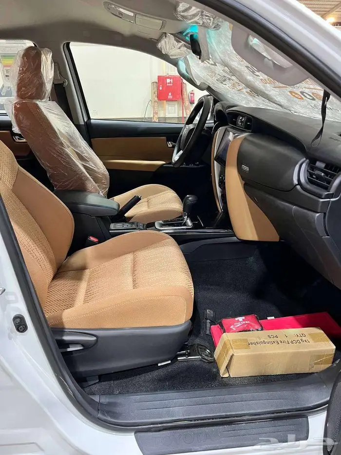 عرض خاص تويوتا فورتشنر GX ديزل دبل موديل 2024 بطاقه جمركيه 6