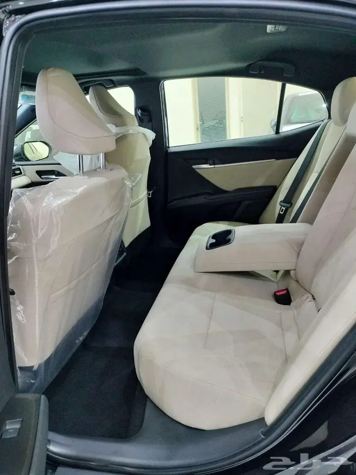 تويوتا كامري LE 2025 فتحة سقف بنزين سعودي 8