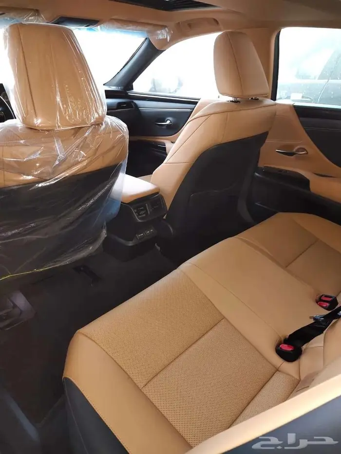 لكزس اي اس250 AA شركة عبداللطيف جميل 3