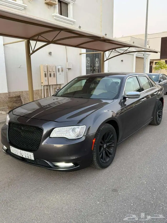 كرايزلر C300 2016 اعلى موصفات 8