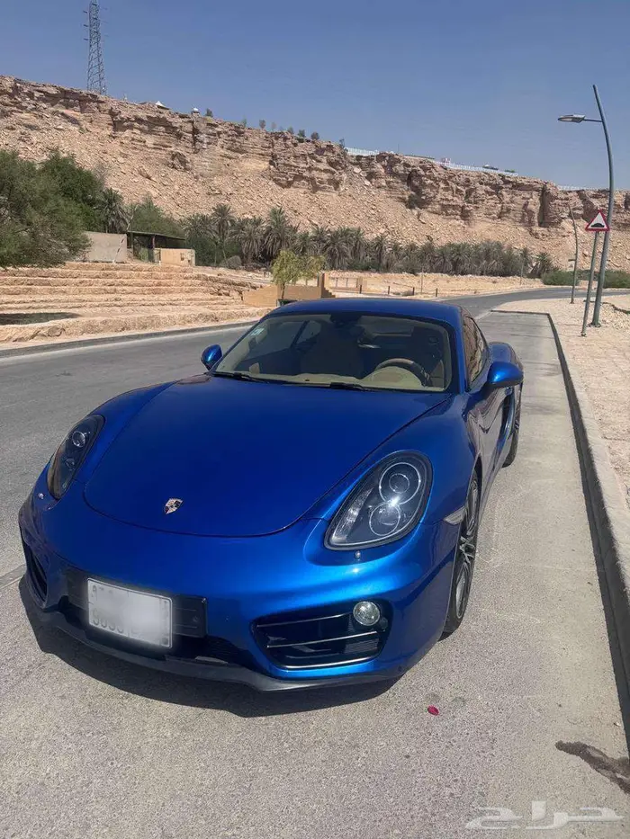 للبيع بورشه كايمان GT4 موديل 2016 9