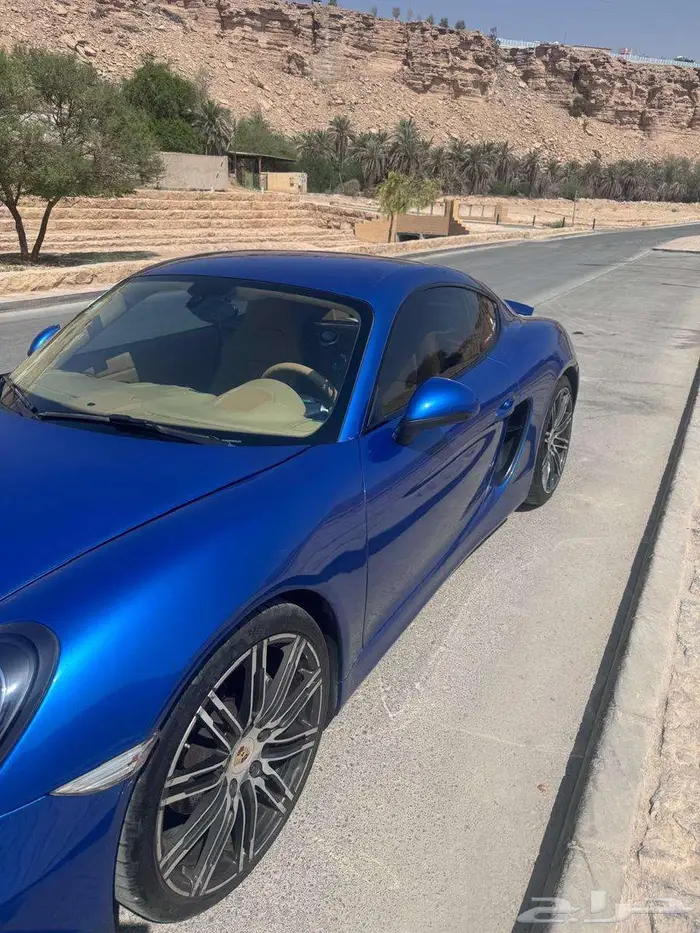 للبيع بورشه كايمان GT4 موديل 2016 7