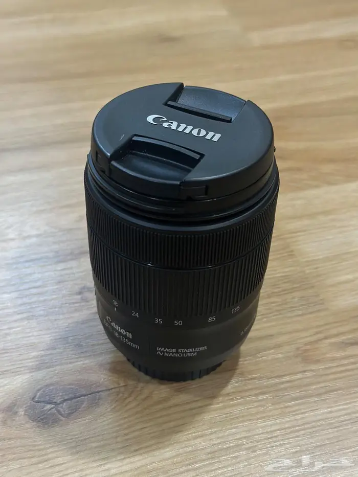 CANON ZOOM LENS EF-S 18-135mm 0