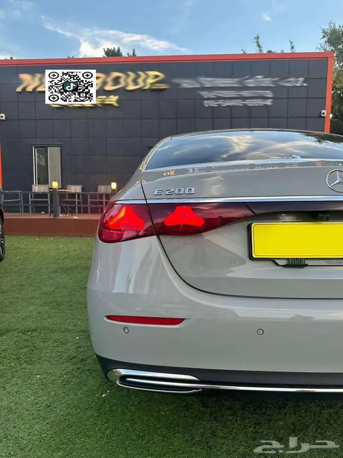مرسيدس E200 فل سبشل اديشن 6