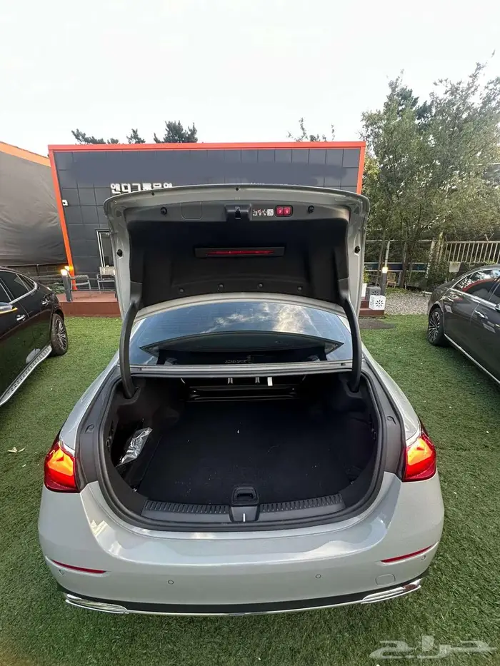 مرسيدس E200 فل سبشل اديشن 14