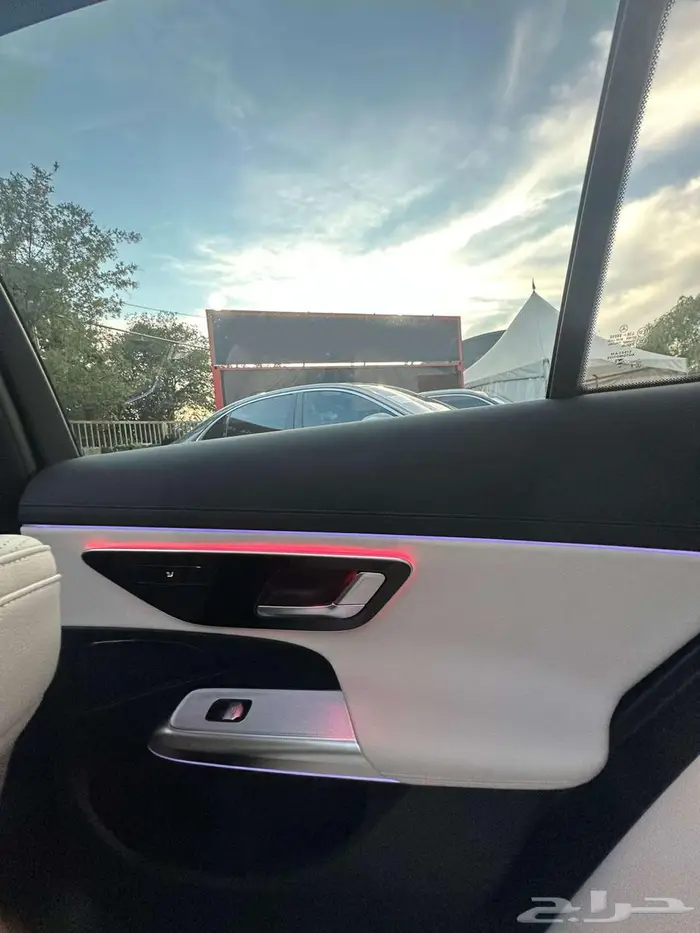 مرسيدس E200 فل سبشل اديشن 22