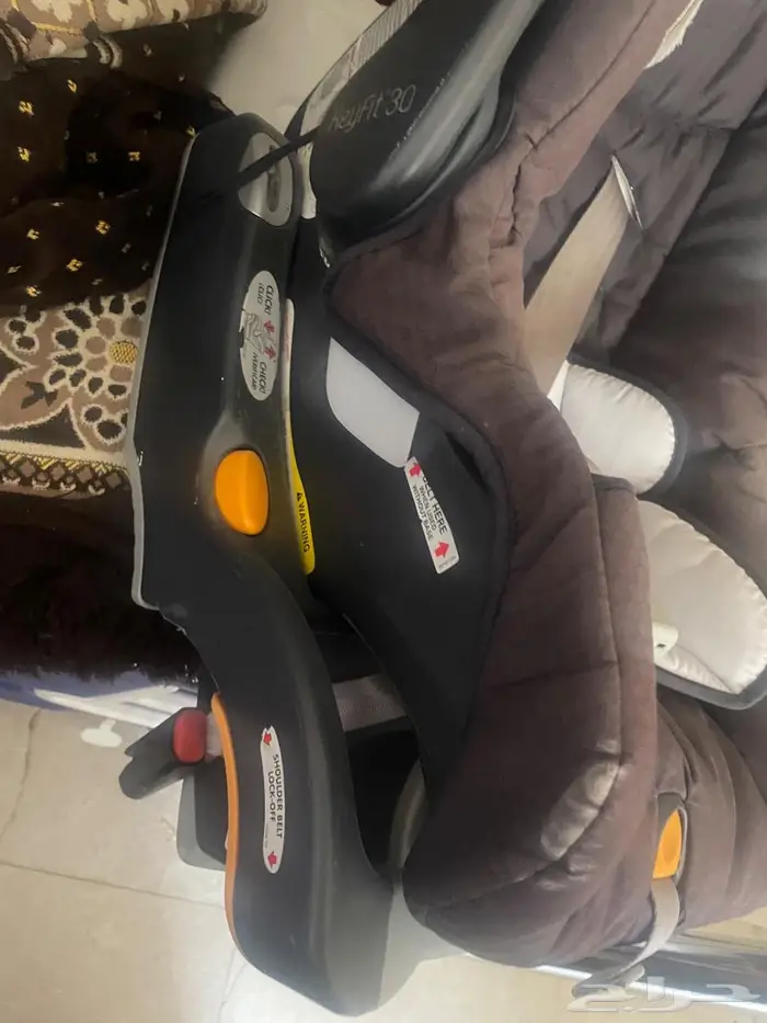 كراسي سيارة 0