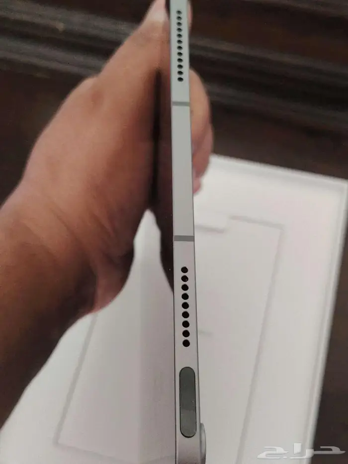 ايباد اير M3 شريحة 2