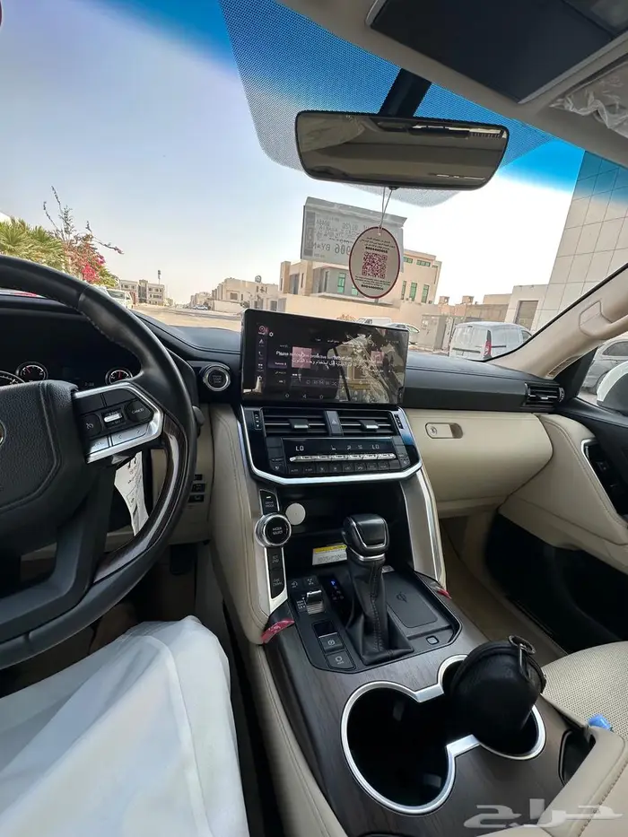 لاندكروزر 2024 عبداللطيف جميل L4 14