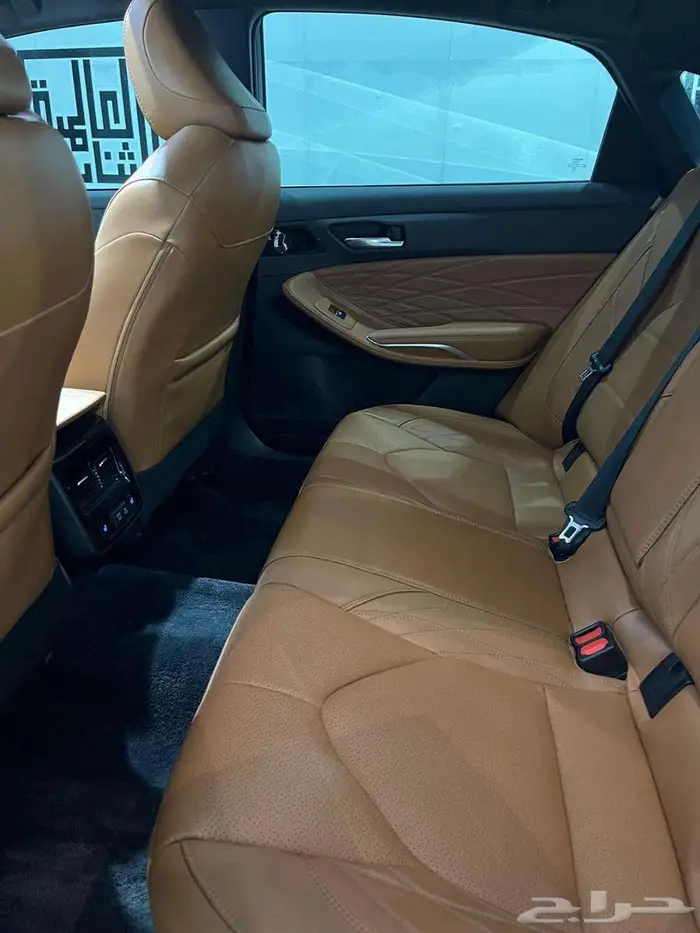 تويوتا افالون بريميوم فل كامل 2022 14