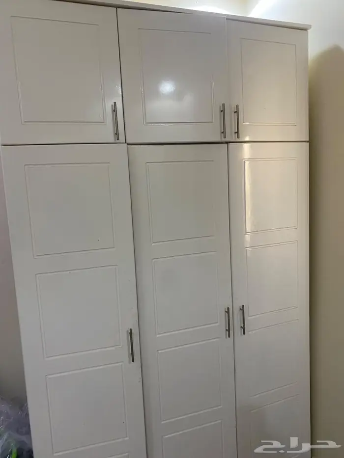 خزانة ملابس 0