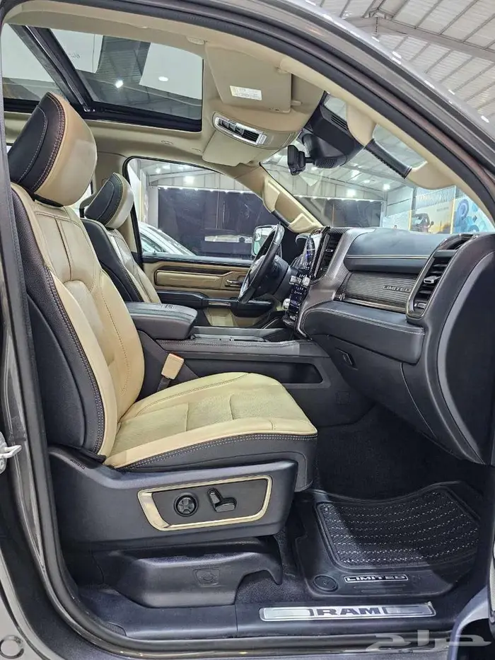 دودج رام 2021 . ( ليمتد فل كامل اعلى فئه V8 ) 17