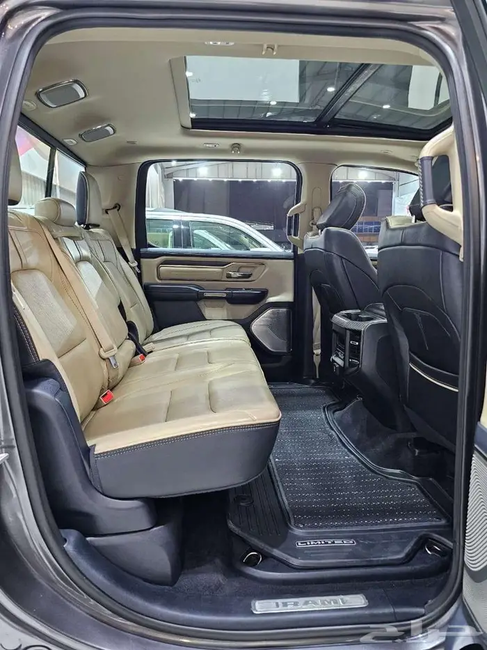 دودج رام 2021 . ( ليمتد فل كامل اعلى فئه V8 ) 18