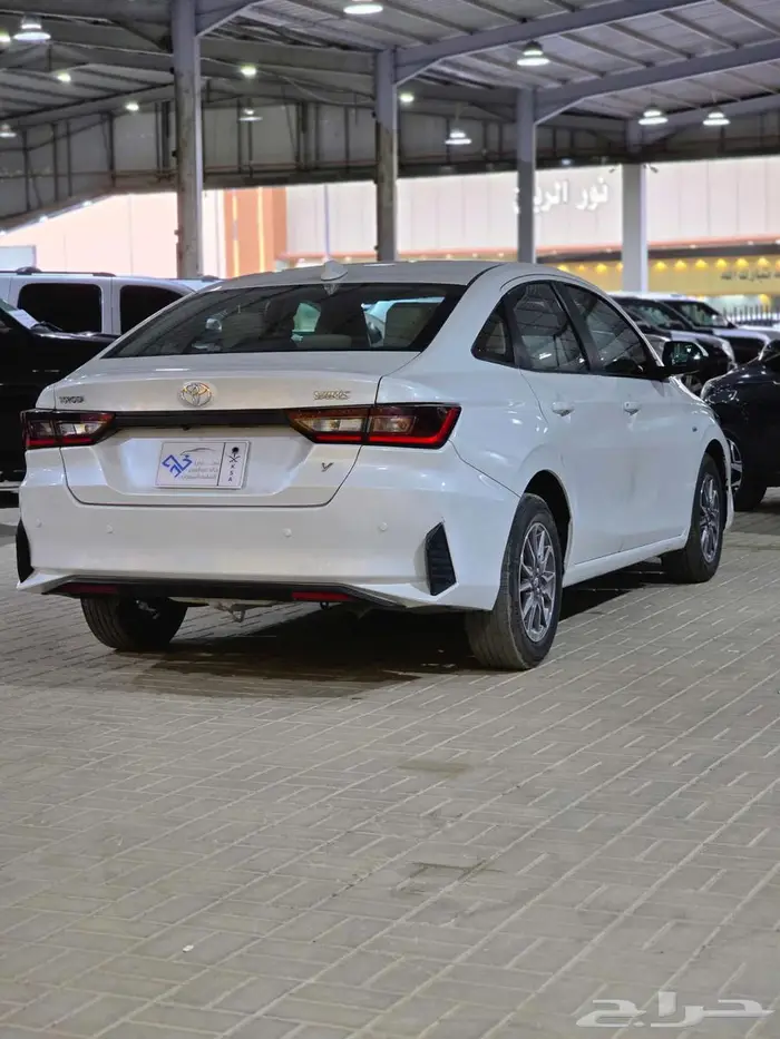 تويوتا يارس 2023 3