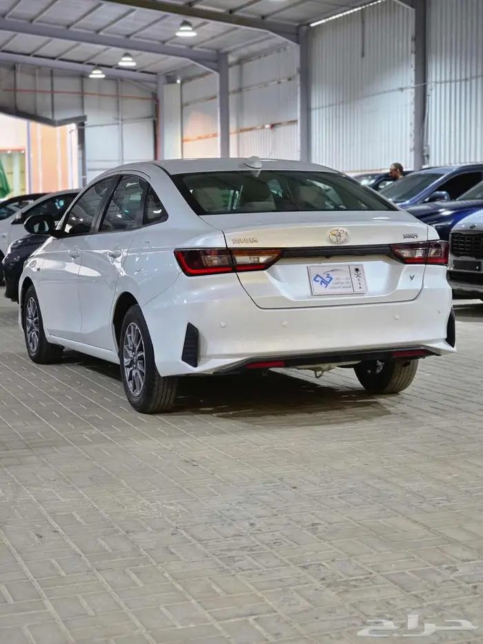 تويوتا يارس 2023 2