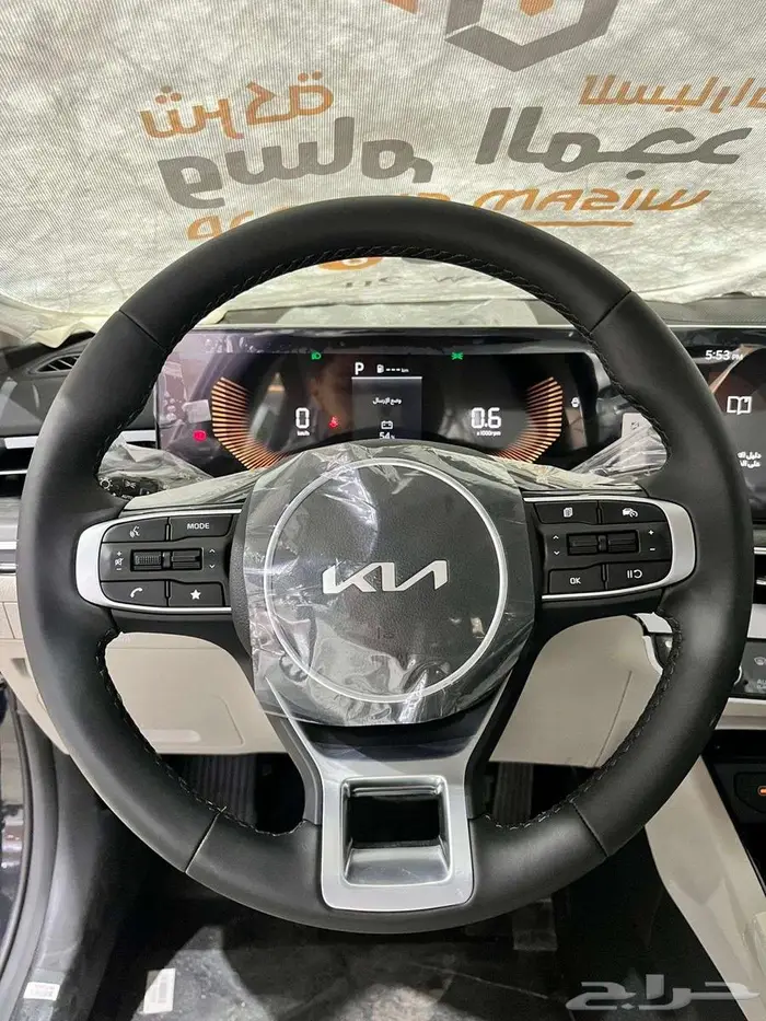 كيا K5 نص فل 2.5 بانوراما جلد بصمه موديل 2026 11