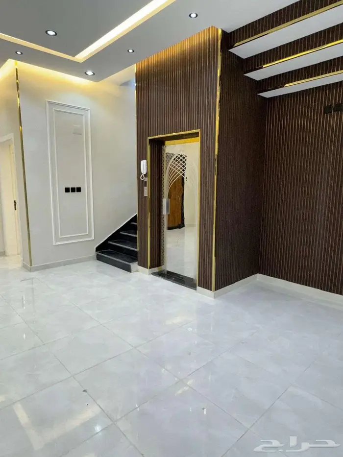 للبيع فلل في العزيزية تصميم موردن بمصاعدها بسعار مناسبة 4