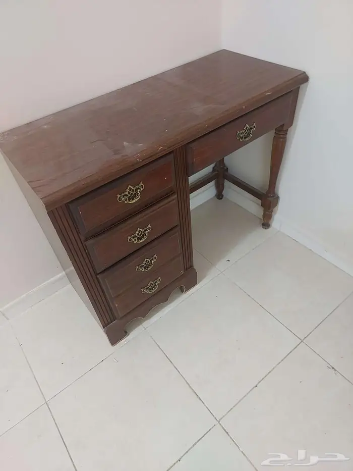 مكتب وكرسي 0