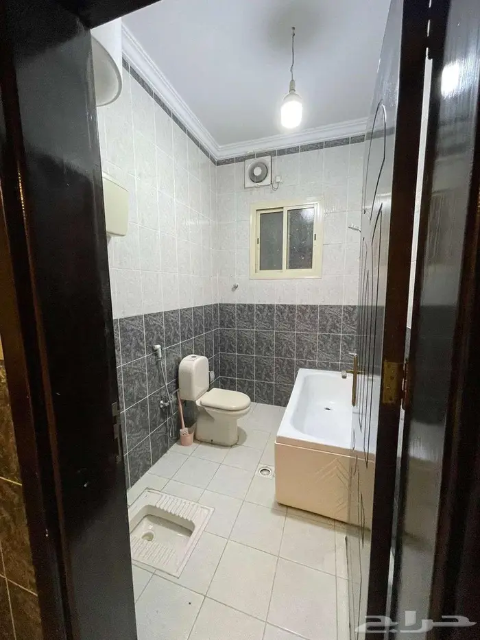 شقة للايجار بالجال 4غرف ودورتين مياه 22الف مطلوب عرسان 1