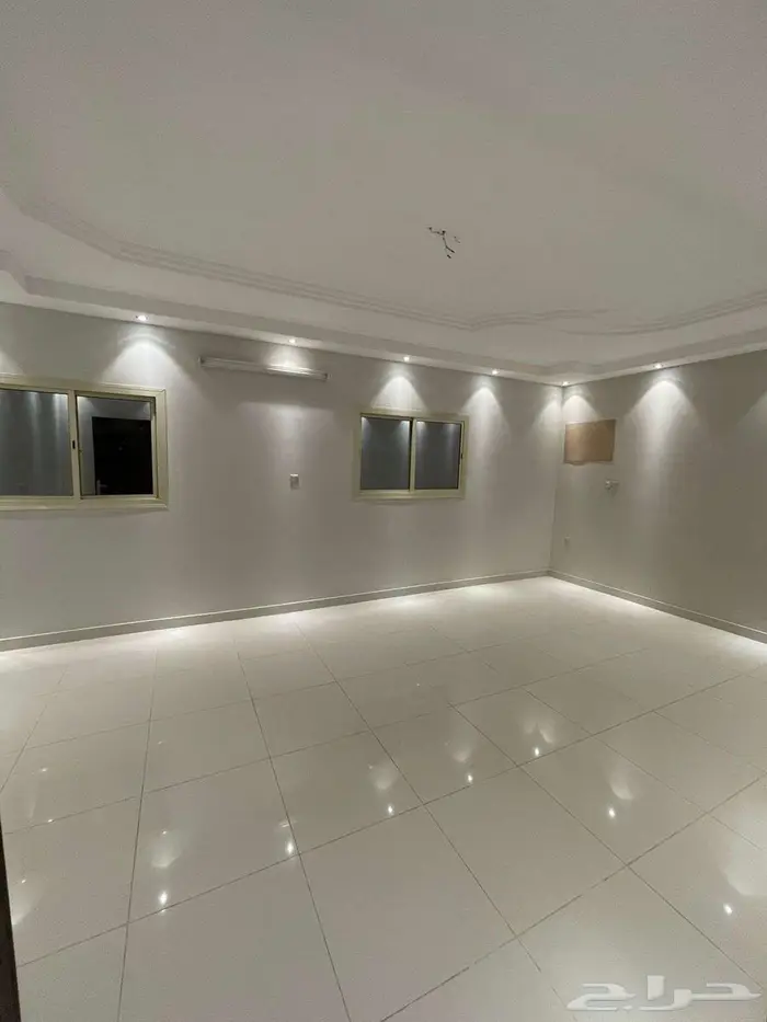 شقة للايجار بالجال 4غرف ودورتين مياه 22الف مطلوب عرسان 7