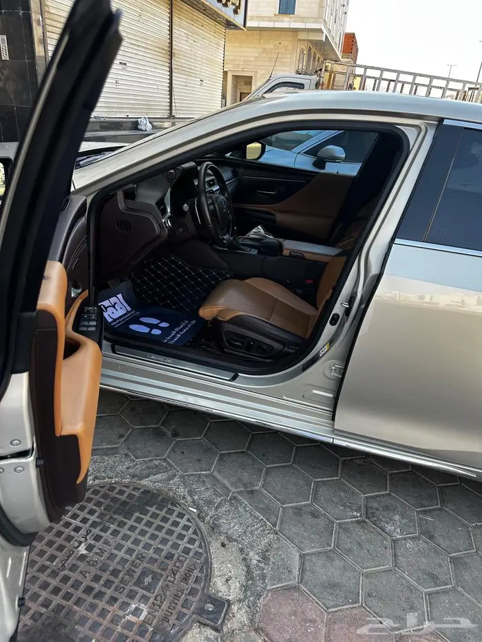 لكزس 2019 es300 هايبرد 11