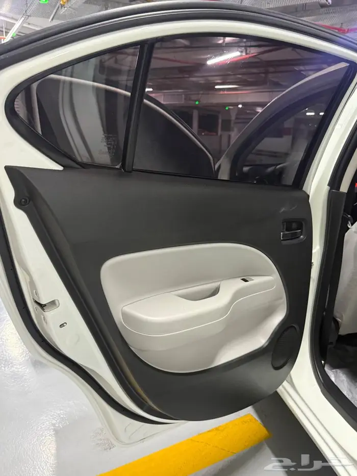 ميتسوبيشي اتراج GLX 2022 4