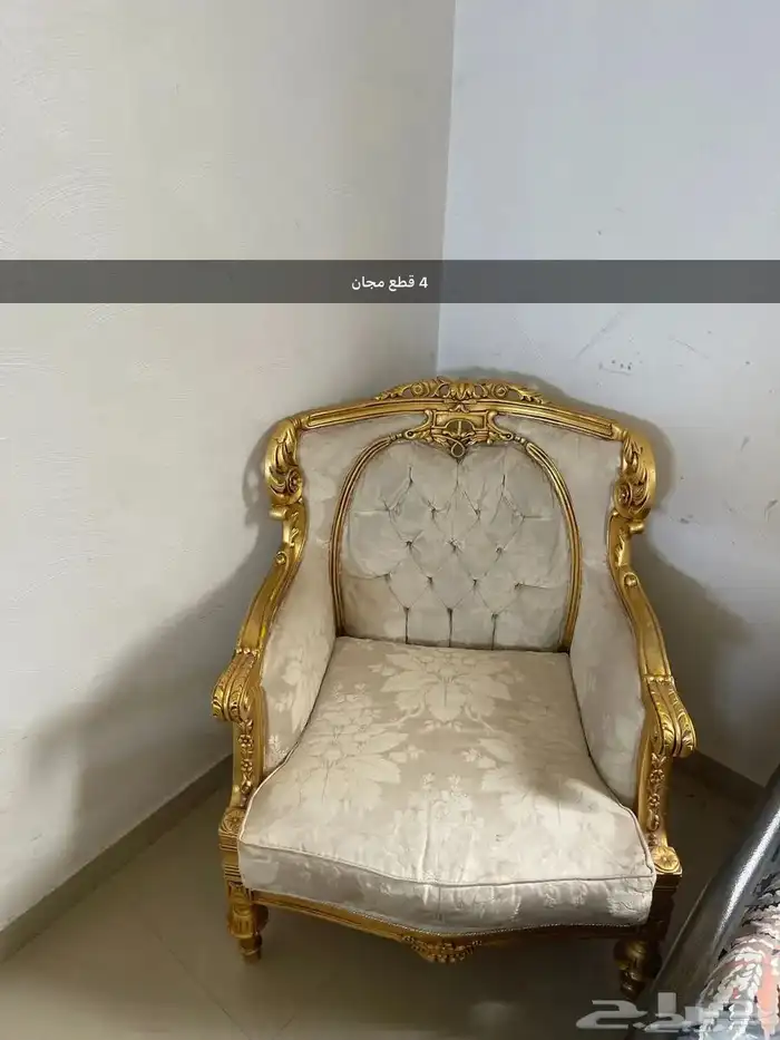 سراير وطقم طاولة وكراسي 3