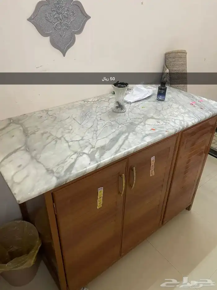 سراير وطقم طاولة وكراسي 4