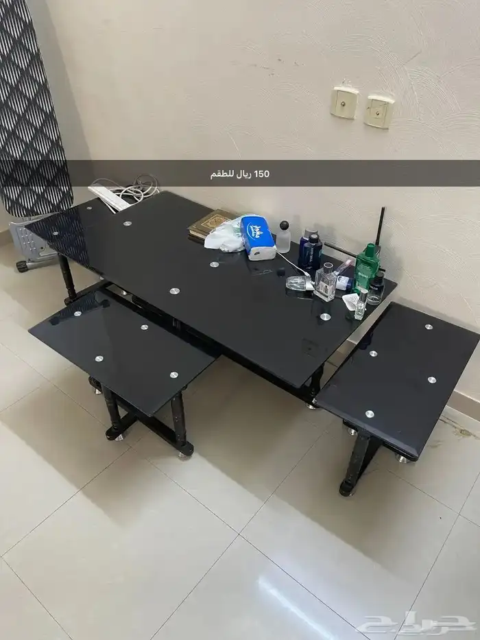 سراير وطقم طاولة وكراسي 2