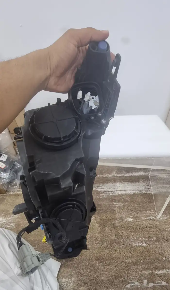 شمعه أماميه لسياره انفينتي Qx30 5