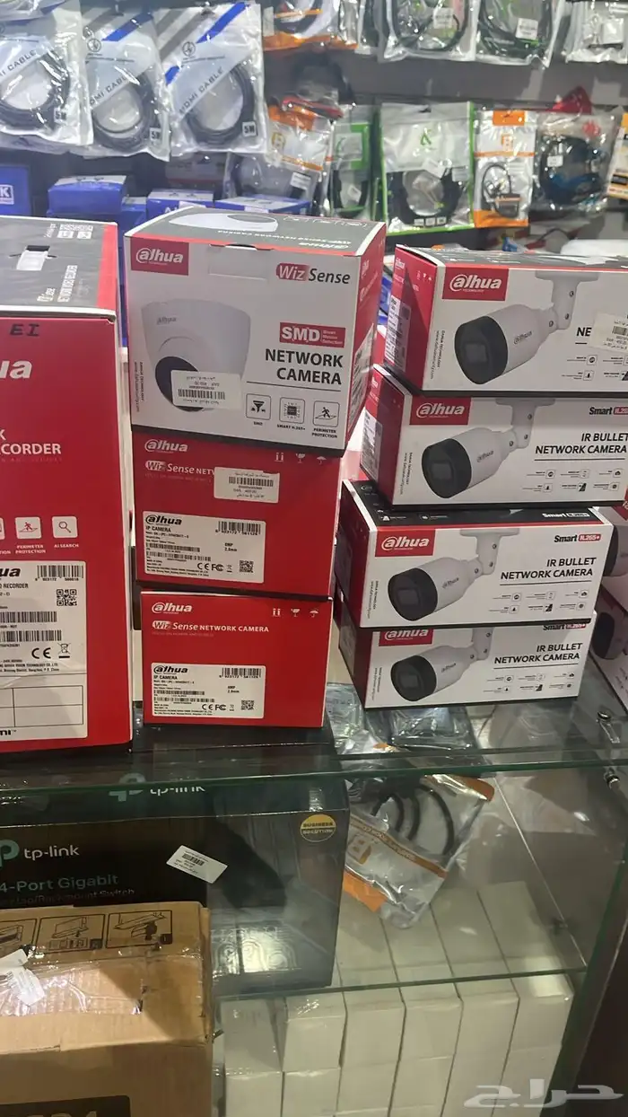 تاسيس وتركيب الكمرات ونقاط الشبكات فنادق والمنازل والفله 3