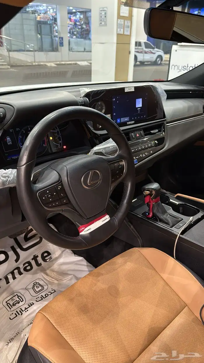 لكزس موديل 2023 4