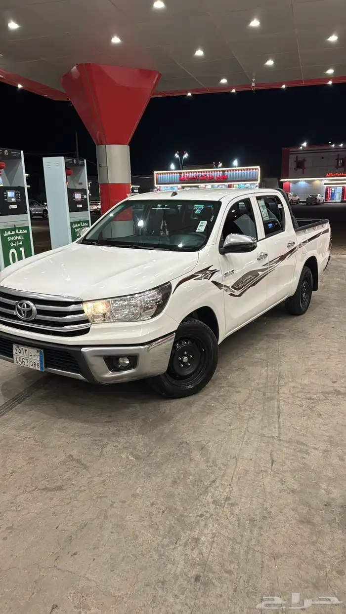 تويوتا هايلوكس ينزين 2020 نظيفة على الشرط 0