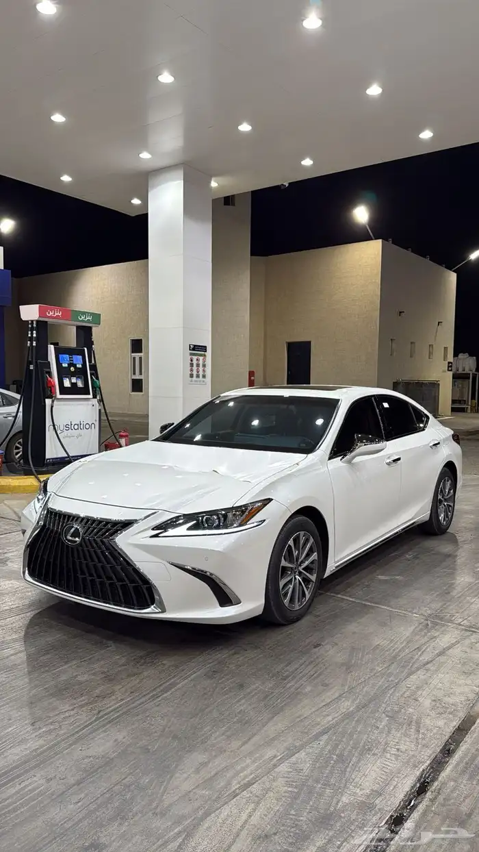 لكزس موديل 2023 1
