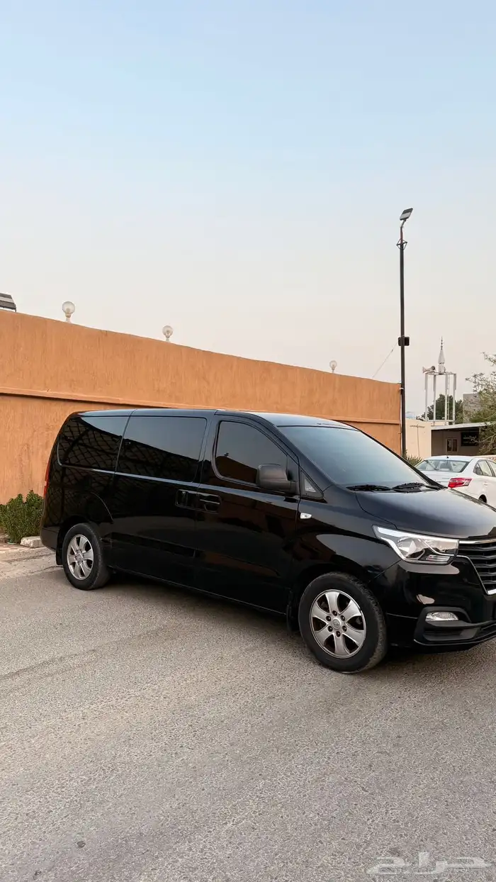هونداي H1 2021 ( ديزل ) 11 راكب بحالة الوكالة 2