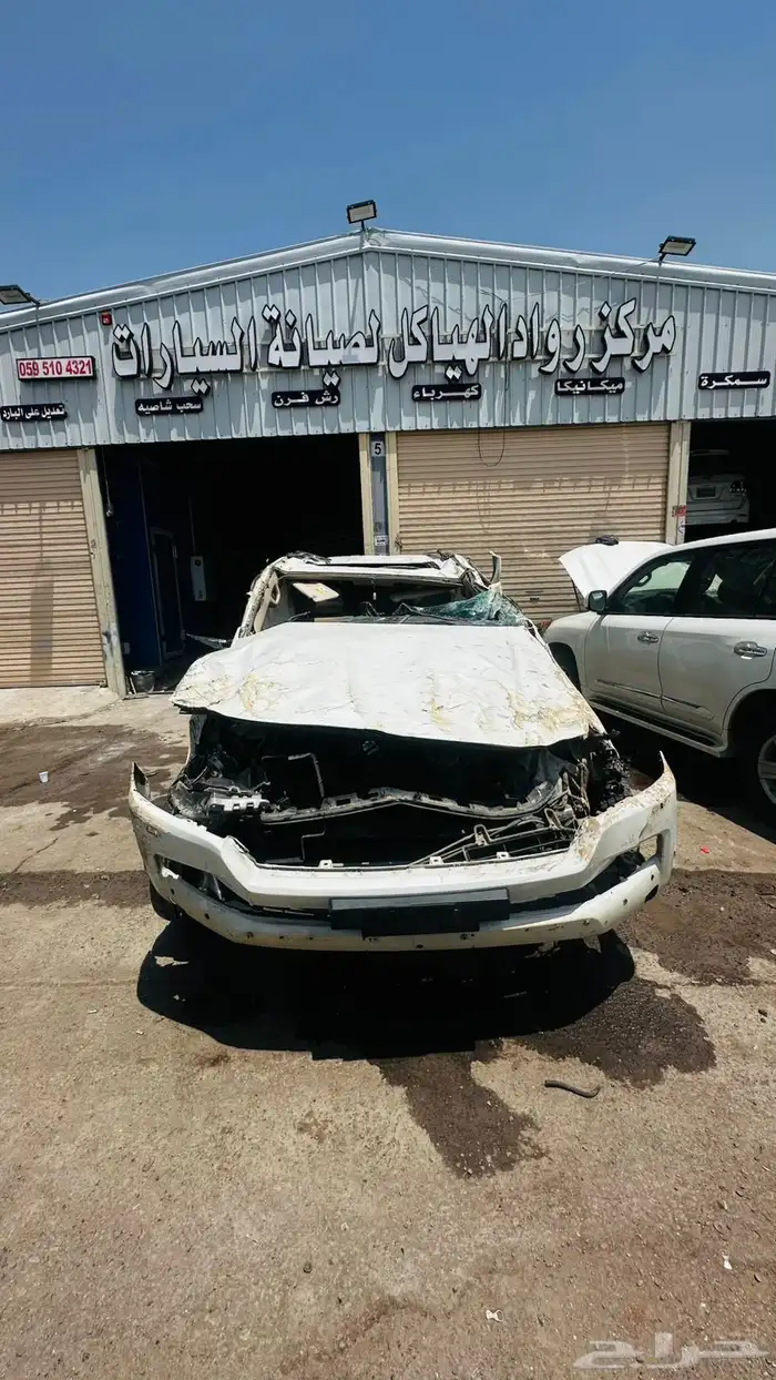 جيب لاندكلروزر 2018 مصدوم 3