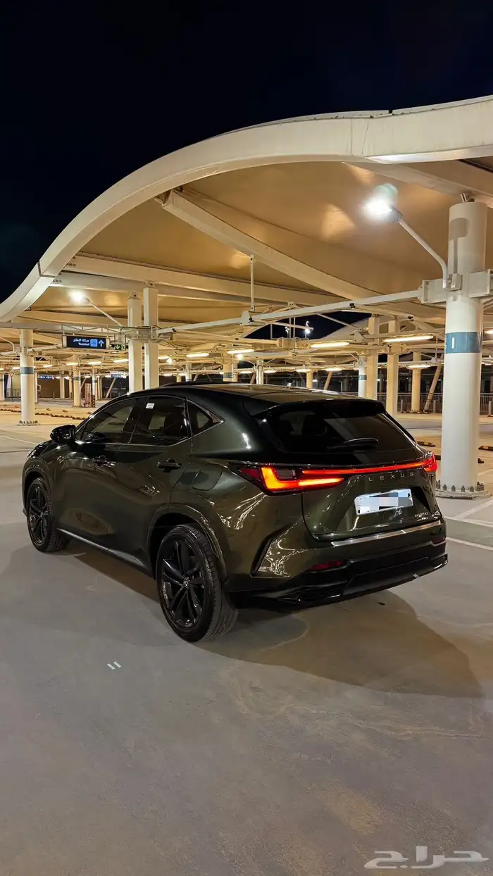 لكزس NX350 بنزين 2024 زيتي 5