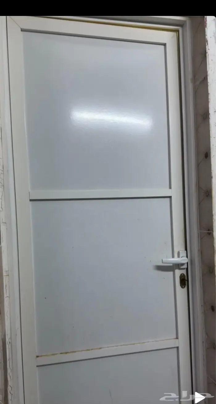 باب خشب في الصوارمه 0