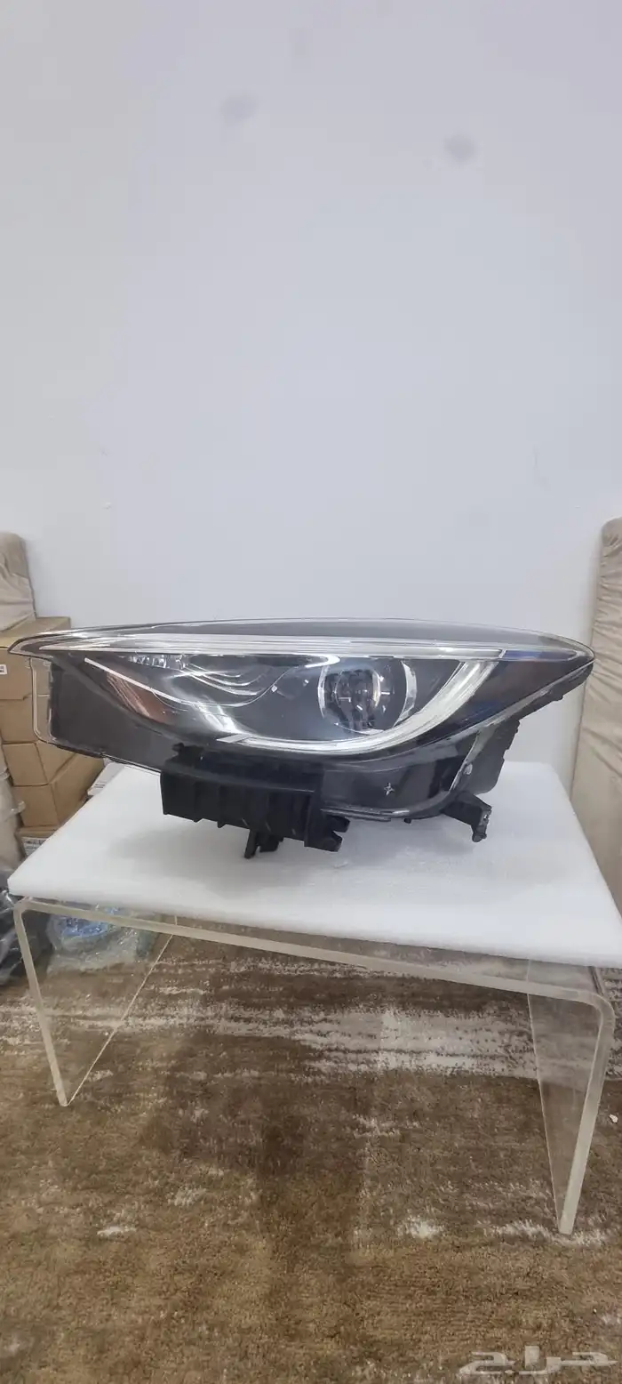 شمعه أماميه لسياره انفينتي Qx30 2