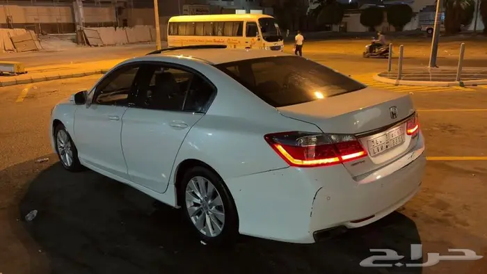 هوندا اكورد 16
