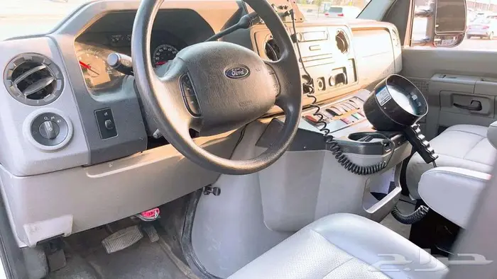 فورد 350 اسعاف موديل 2012 استماره اسعاف 9