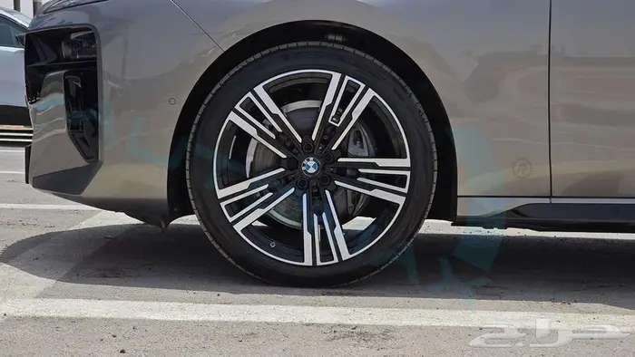 بي ام دبليو 735i M 2026 خليجي اصفار مع ضمان الوكيل 23