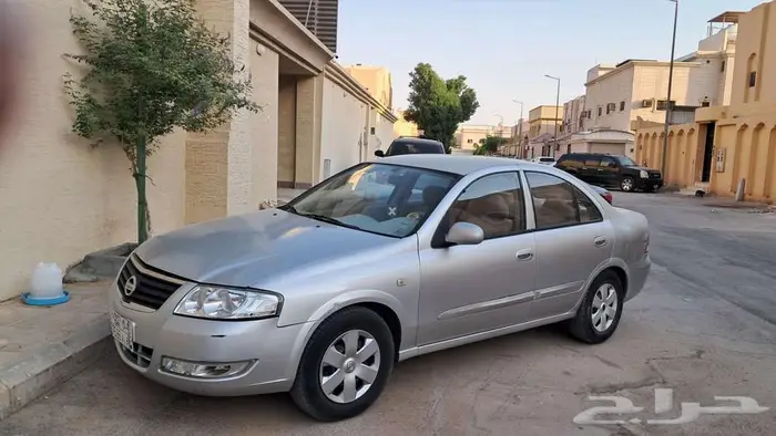 Nissan sunny 2012 1