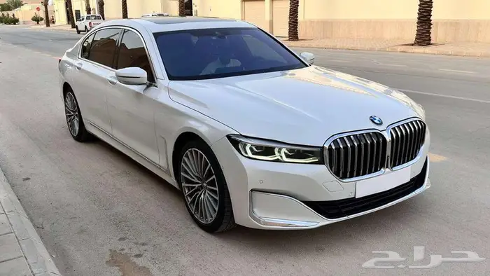 سيارة بي ام دبليو موديل 2020 2