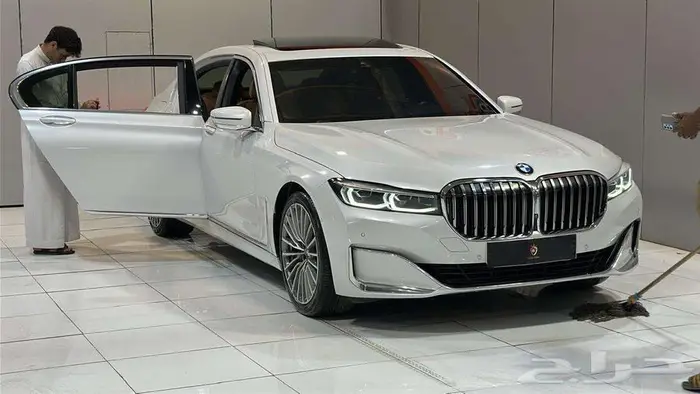 سيارة بي ام دبليو موديل 2020 0