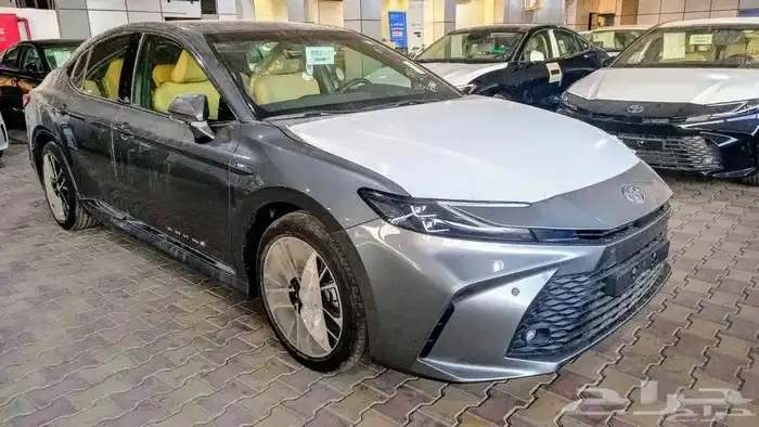 كامري LE هايبرد 2